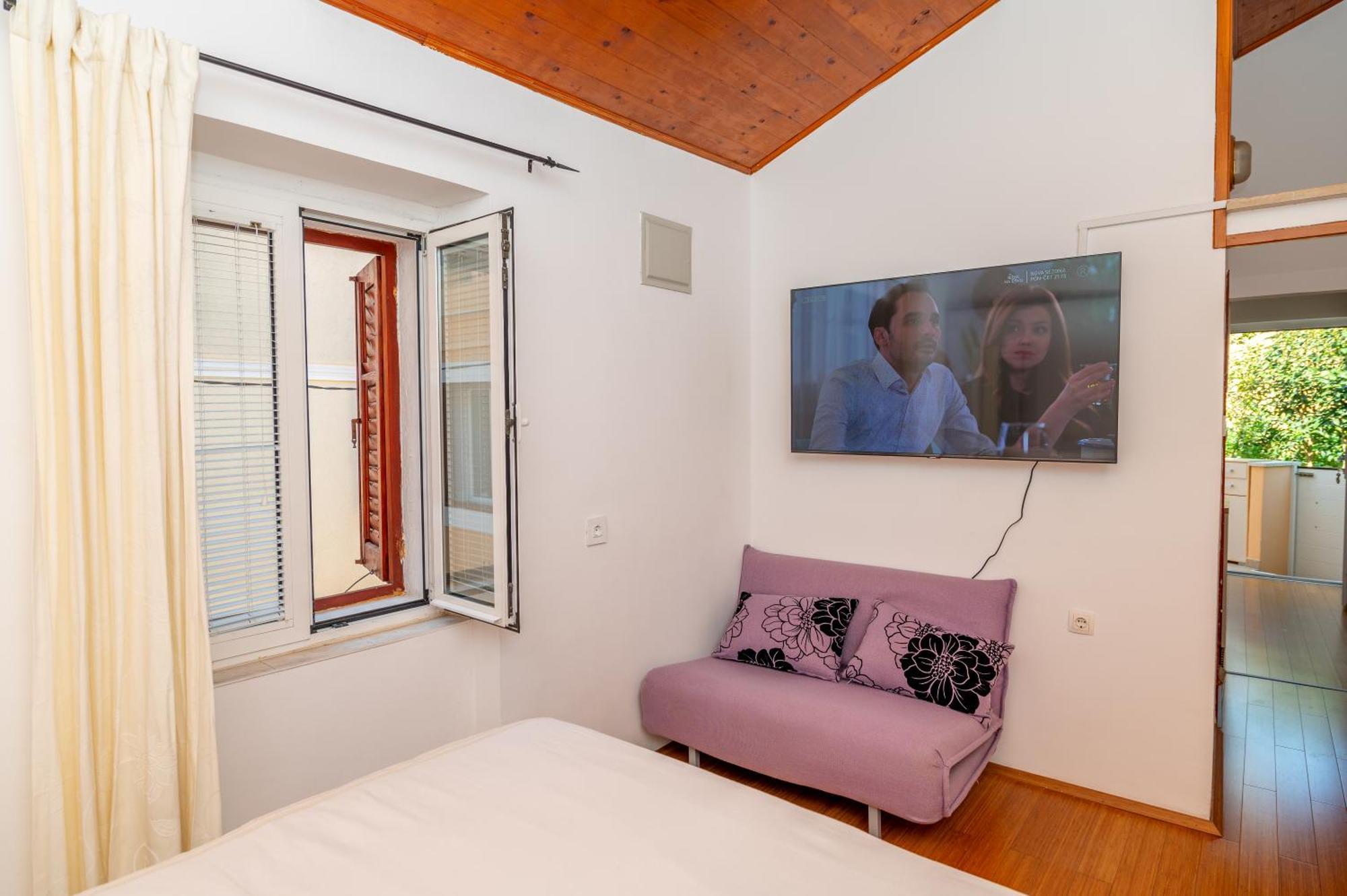 Apartments Vitoria มาลีโลชินจ์ ภายนอก รูปภาพ