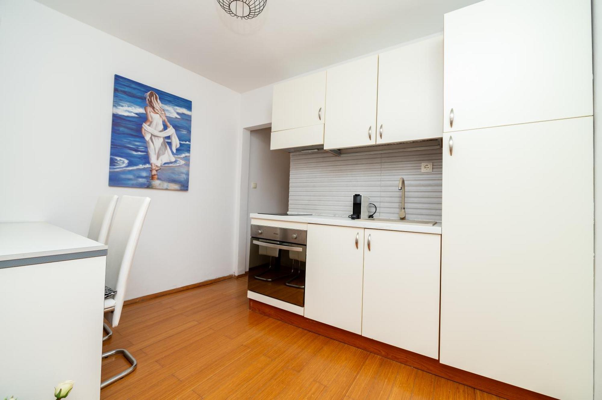 Apartments Vitoria มาลีโลชินจ์ ภายนอก รูปภาพ